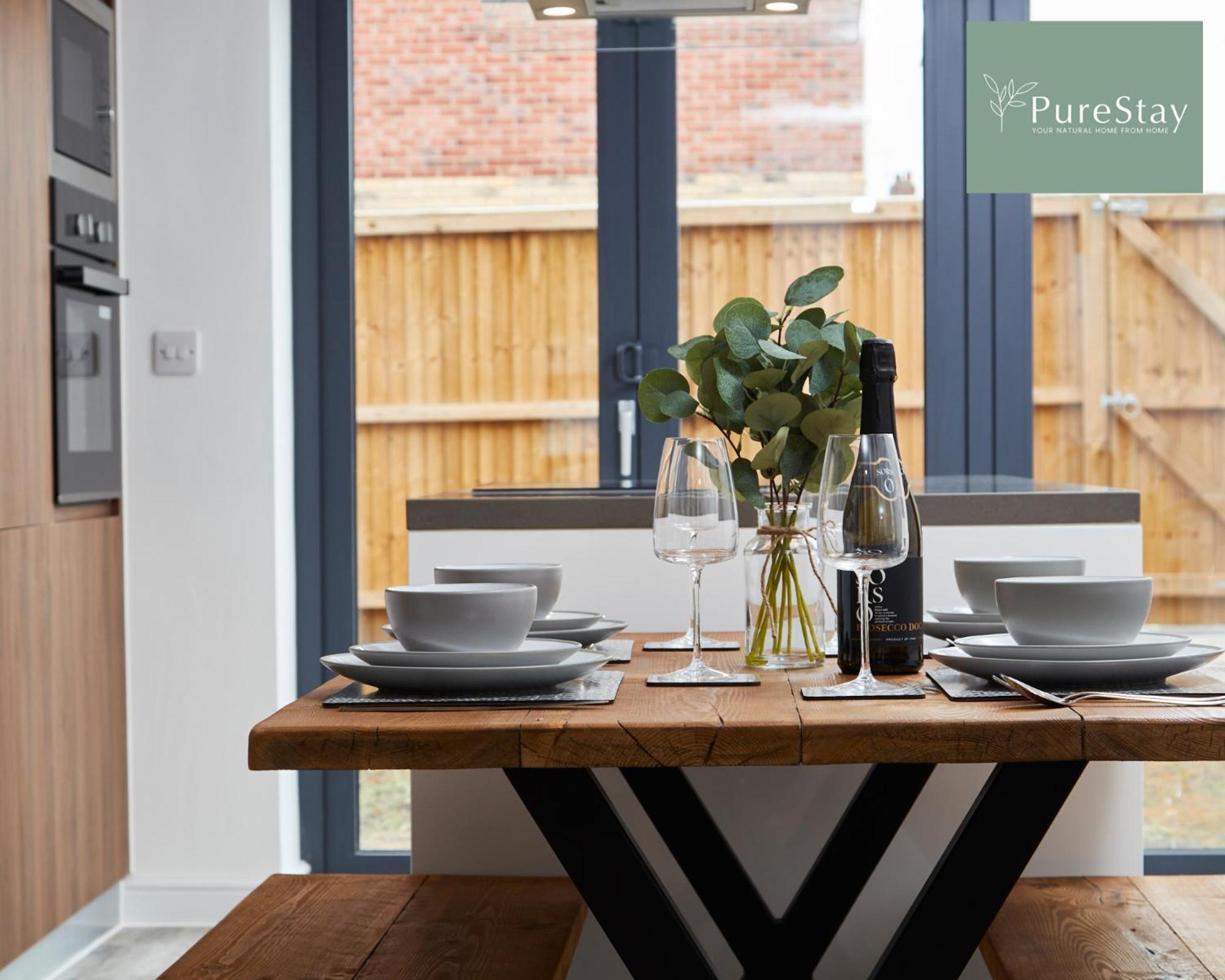 Stunning 5 Bed Manchester House With Parking By Purestay Short Lets & Serviced Accommodation Exterior foto