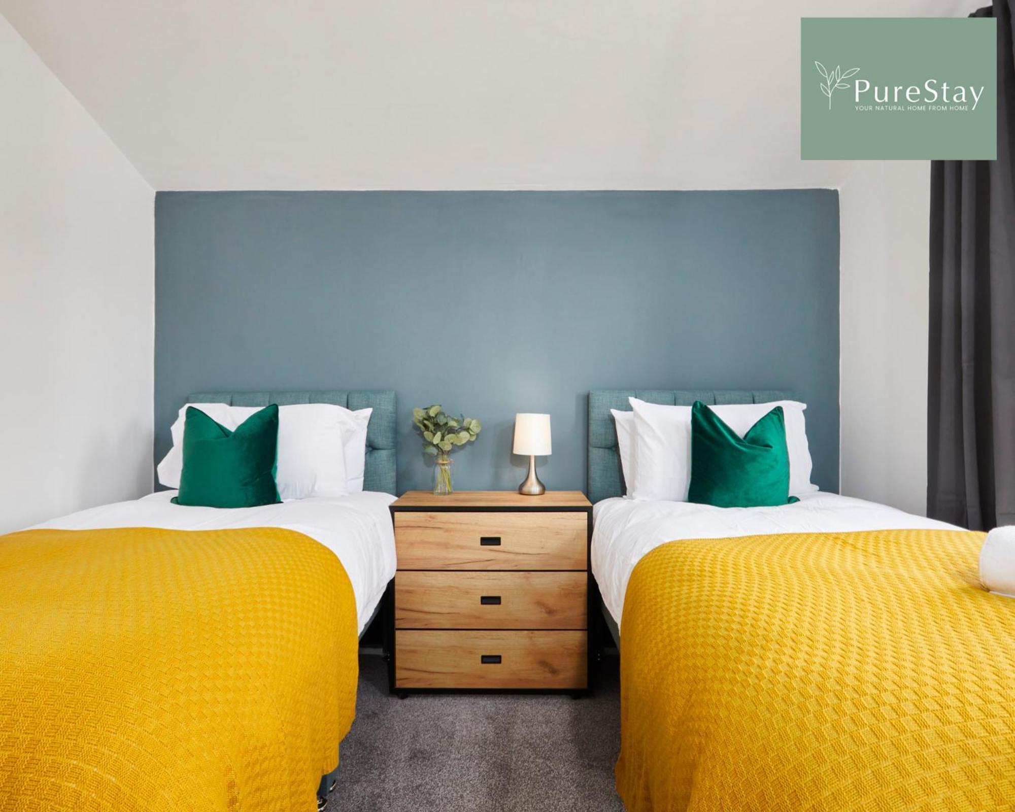 Stunning 5 Bed Manchester House With Parking By Purestay Short Lets & Serviced Accommodation Exterior foto